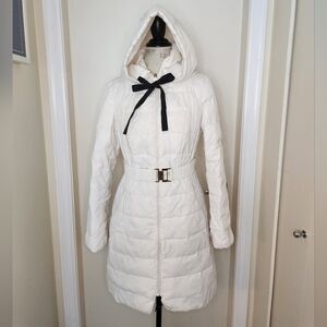 Tahari white stitched puffer coat